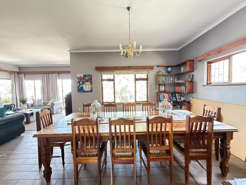 5 Bedroom Property for Sale in Bergzicht Western Cape